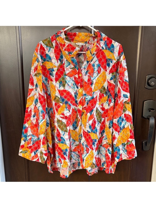 John Mark Tops - EUC John Mark Embroidered Button
Front Wired Collar Top Size 3X